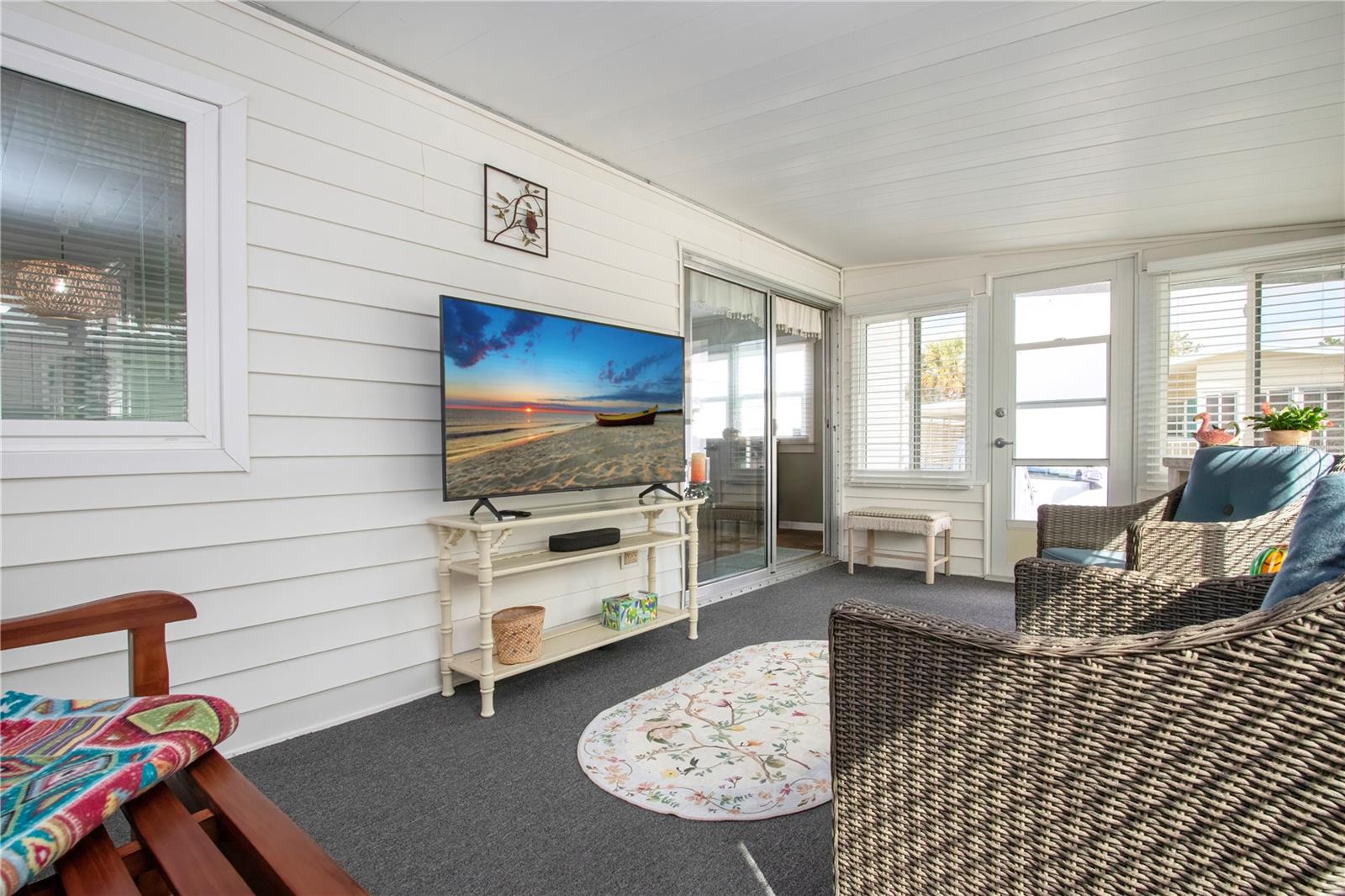 VENETIAN ESTATES - Residential