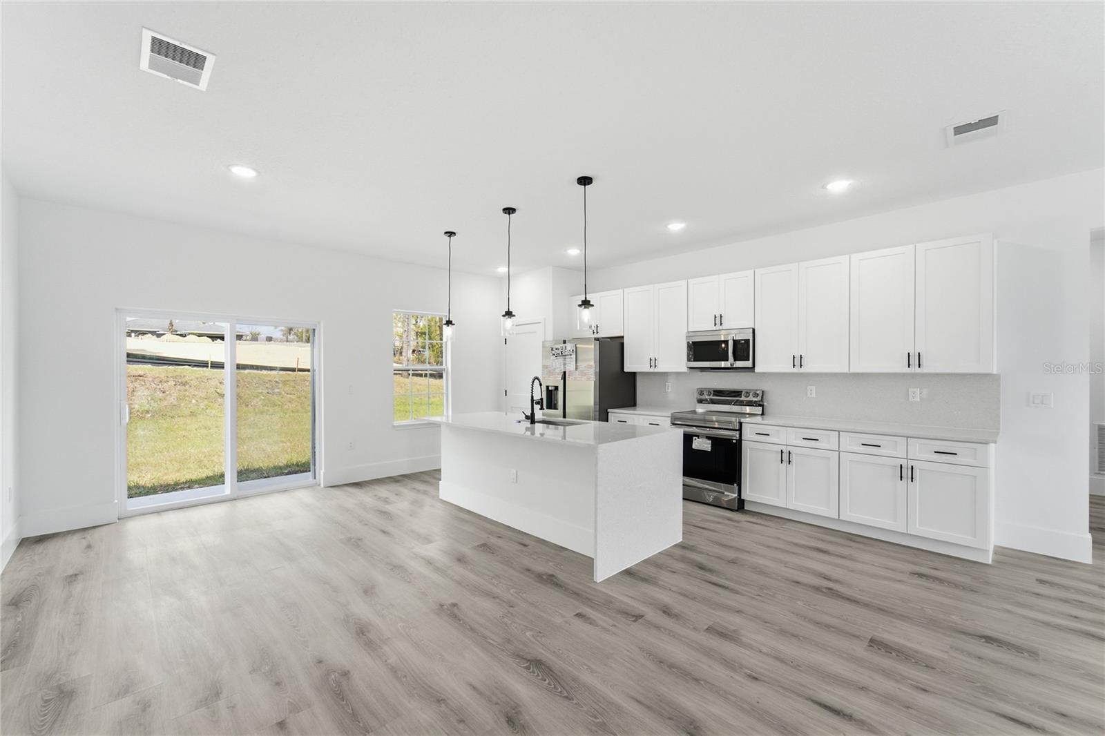 CITRUS SPGS UNIT 03 - Residential