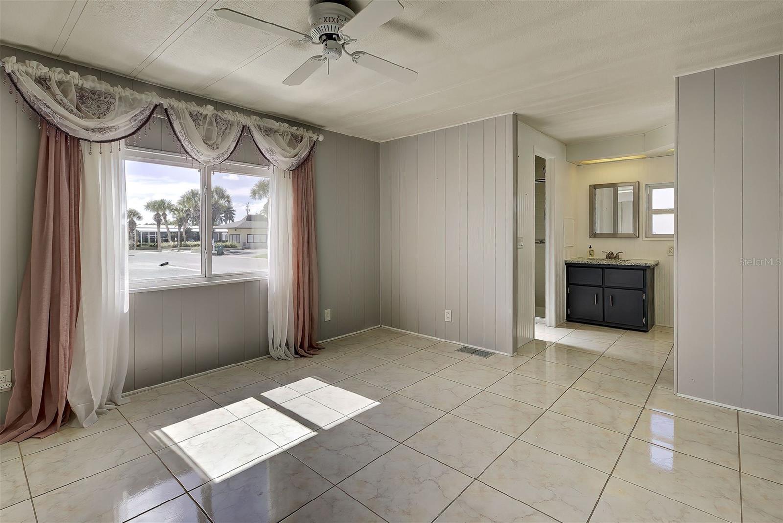 MAPLE LEAF ESTATES - Residential