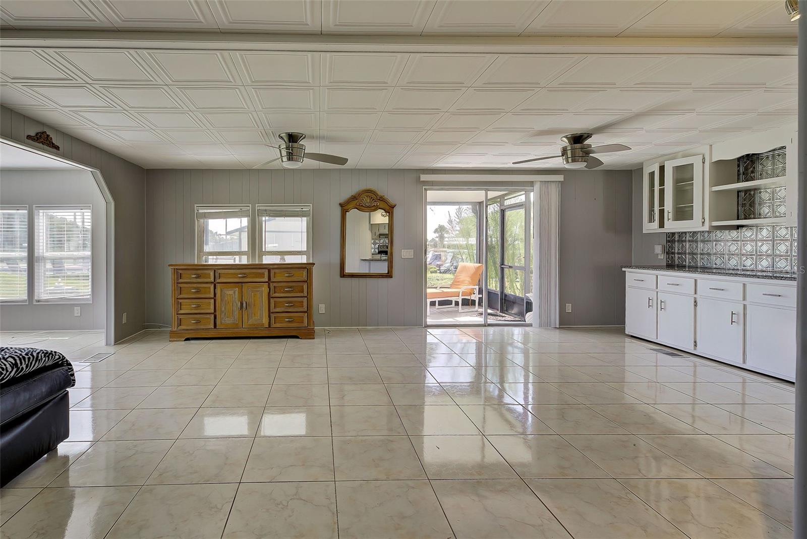 MAPLE LEAF ESTATES - Residential