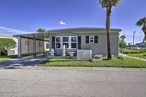Photo of 2100 Kings Highway #885, Punta Gorda, FL 33980 (MLS # C7515821)