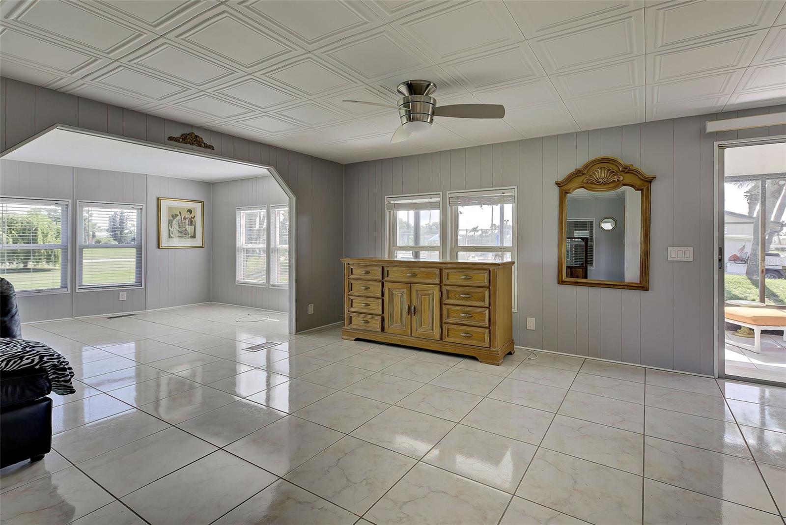 MAPLE LEAF ESTATES - Residential