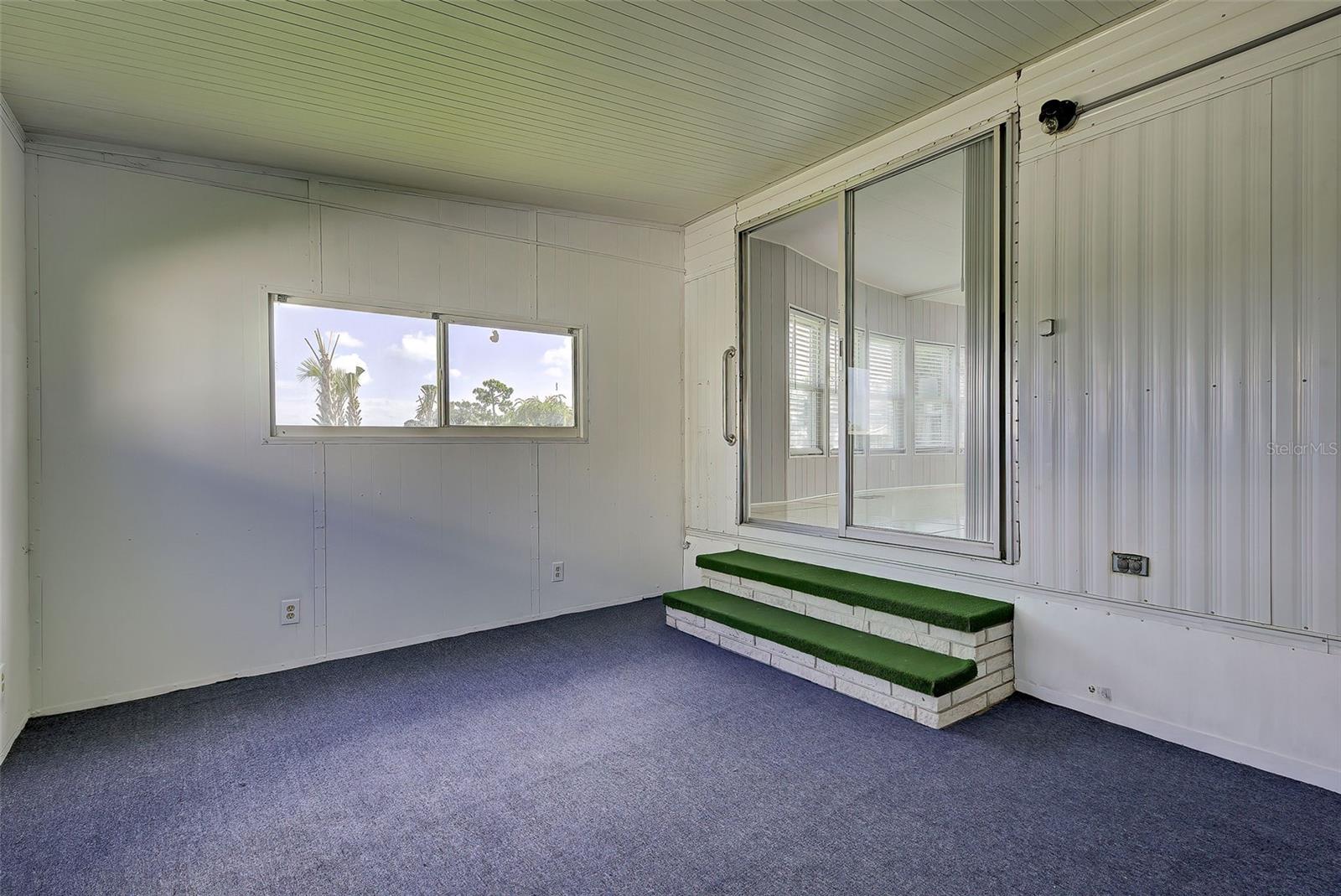 MAPLE LEAF ESTATES - Residential