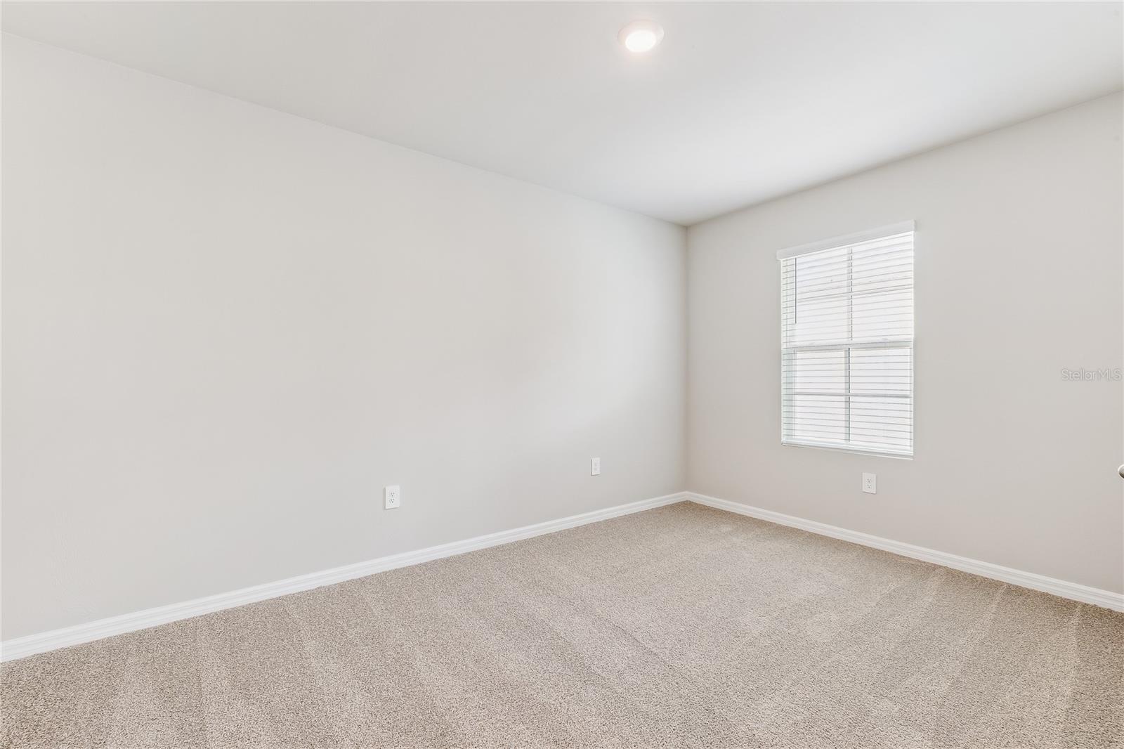 HERITAGE LAKE PARK - Residential