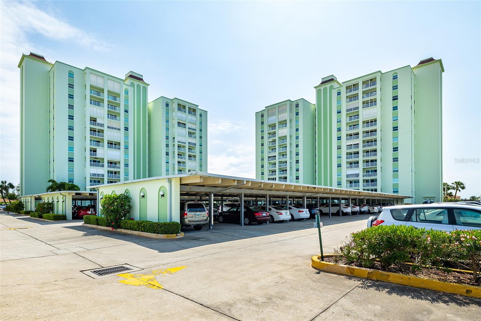 THREE PALMS POINTE CONDO - Residential Lease