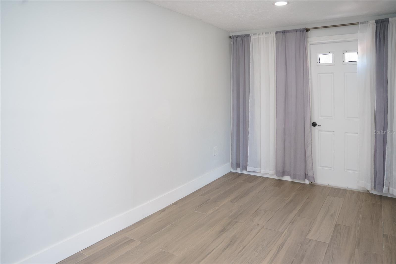 WESTSHORE ESTATES SOUTH 1ST AD - Residential