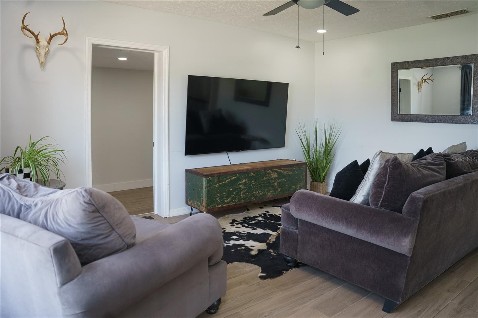 WESTSHORE ESTATES SOUTH 1ST AD - Residential