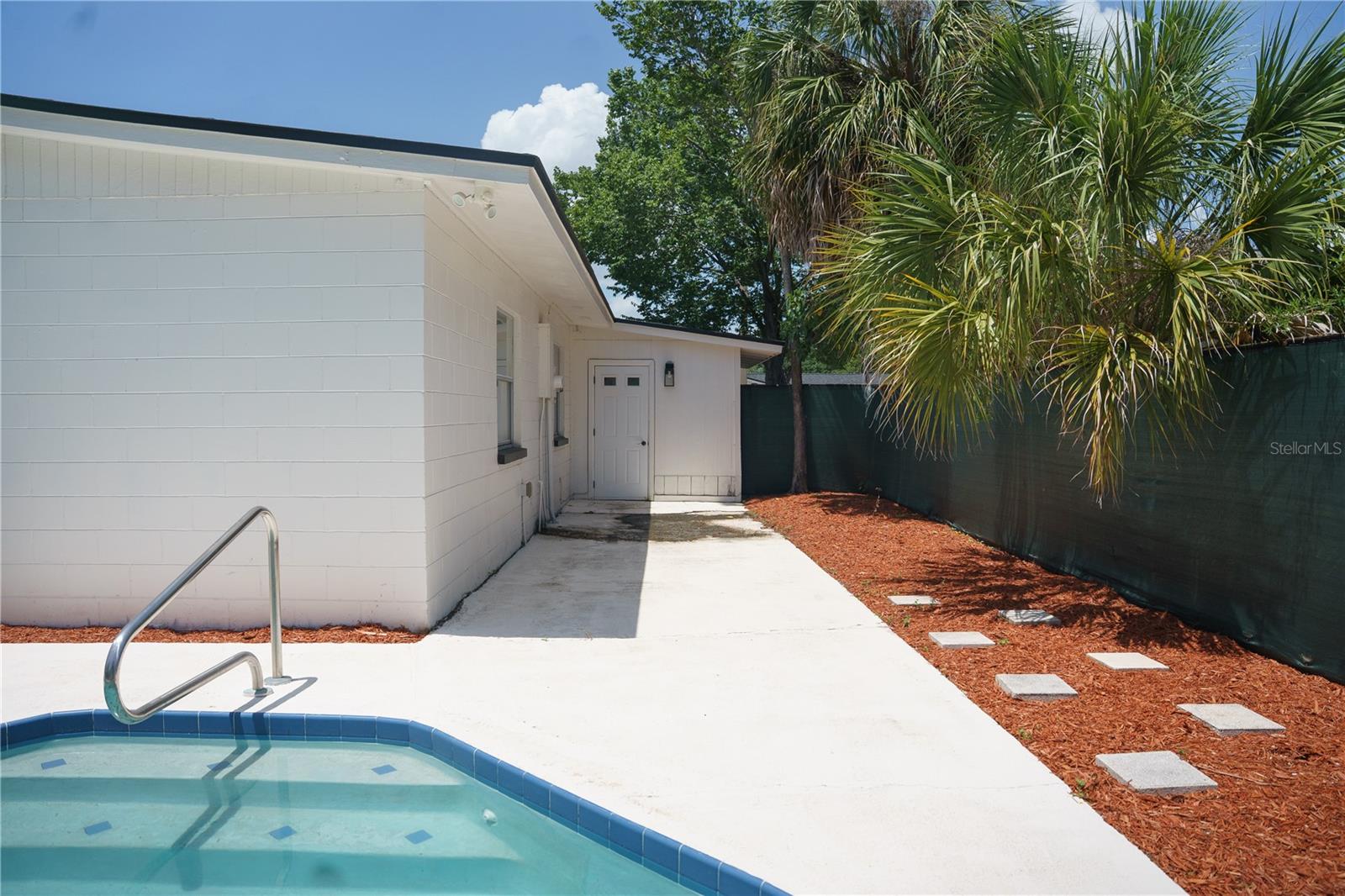 WESTSHORE ESTATES SOUTH 1ST AD - Residential