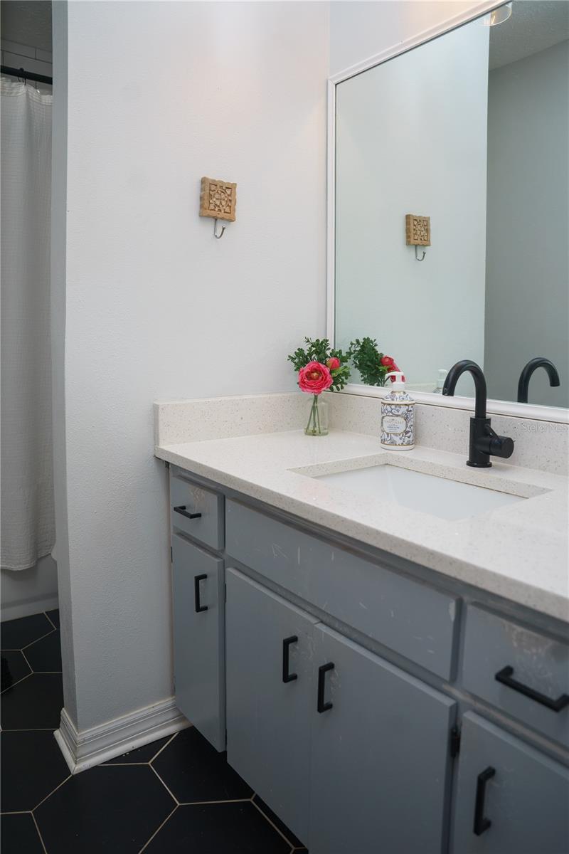 WESTSHORE ESTATES SOUTH 1ST AD - Residential
