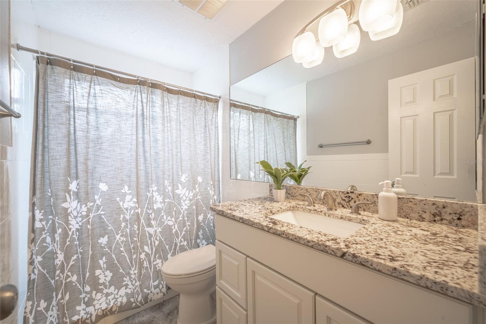 COUNTRYWALK PH 01 - Residential