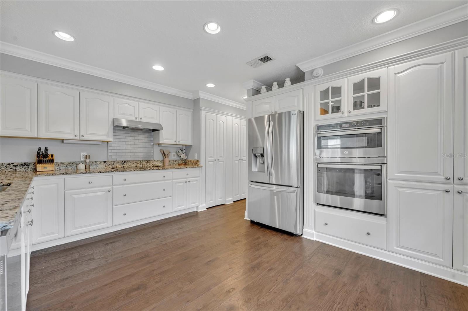 COUNTRYWALK PH 01 - Residential