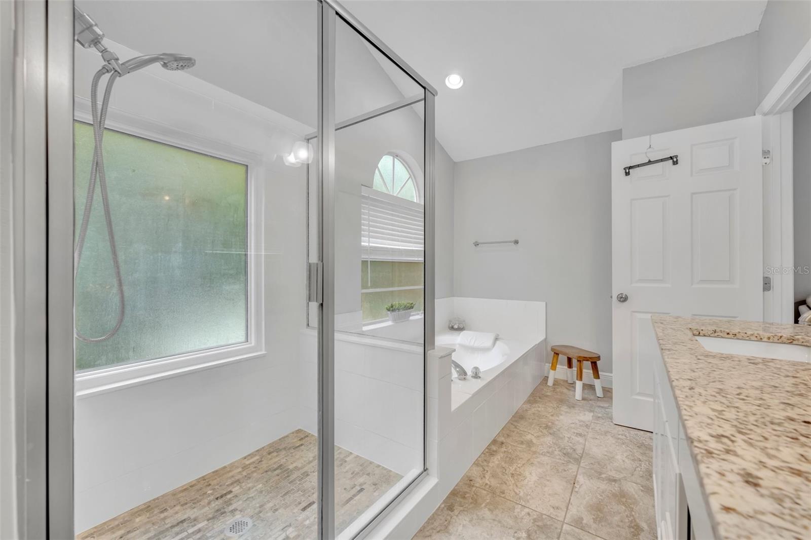 COUNTRYWALK PH 01 - Residential