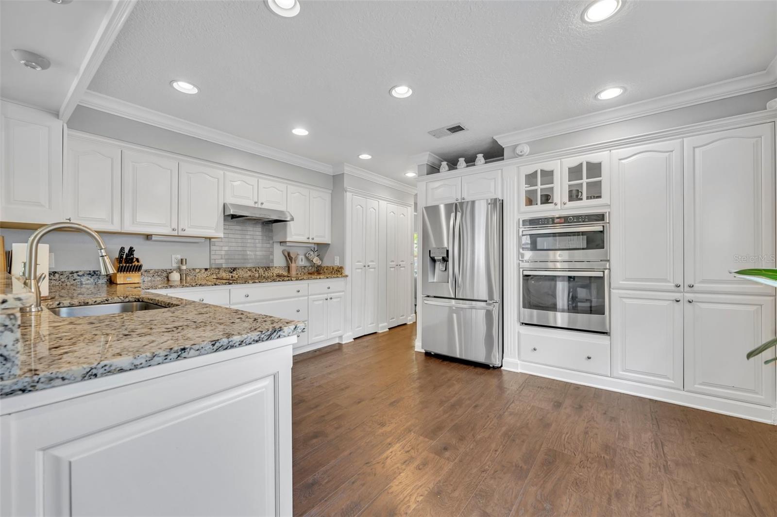 COUNTRYWALK PH 01 - Residential