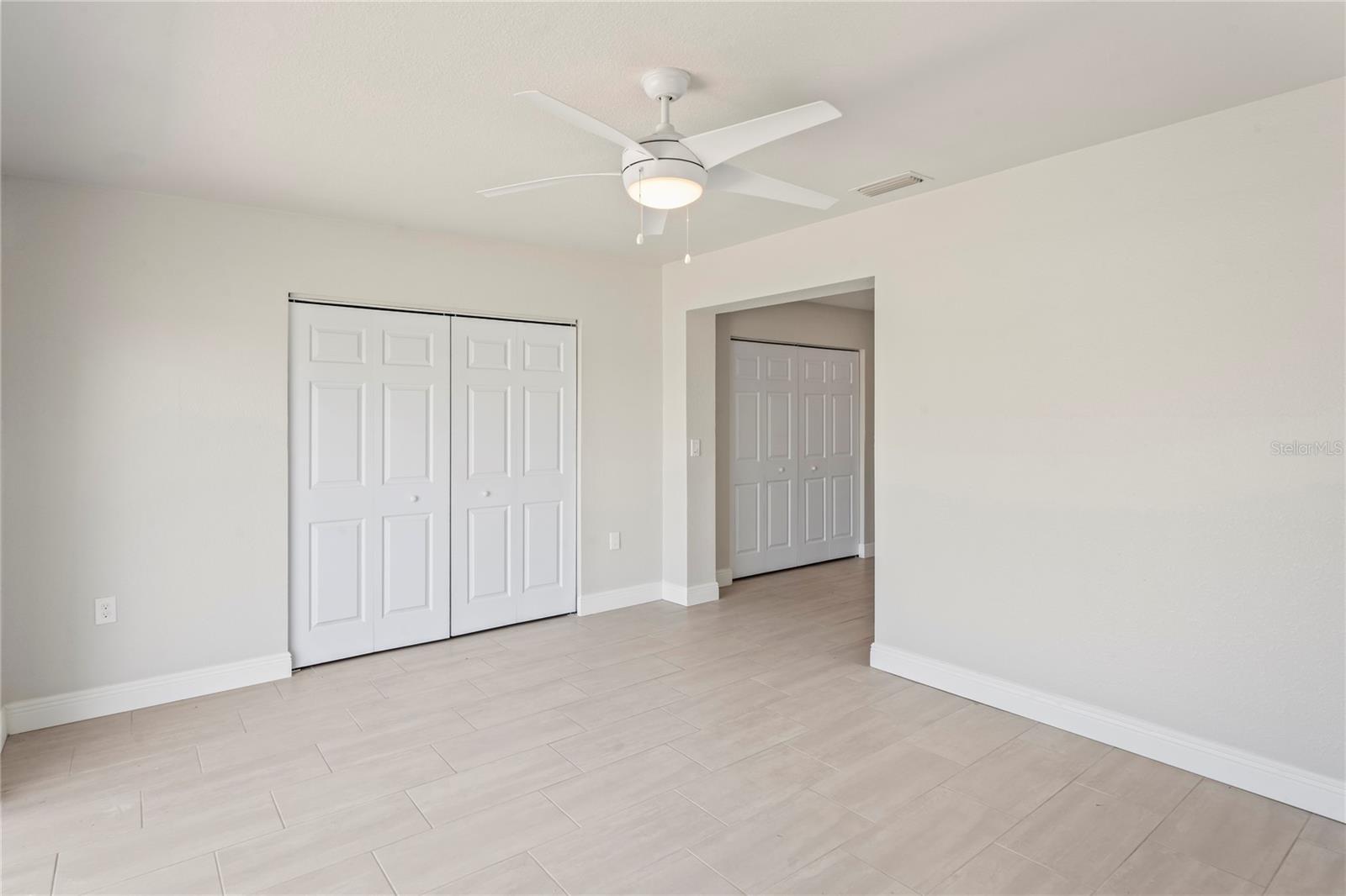 CRYSTAL ISLAND - Residential