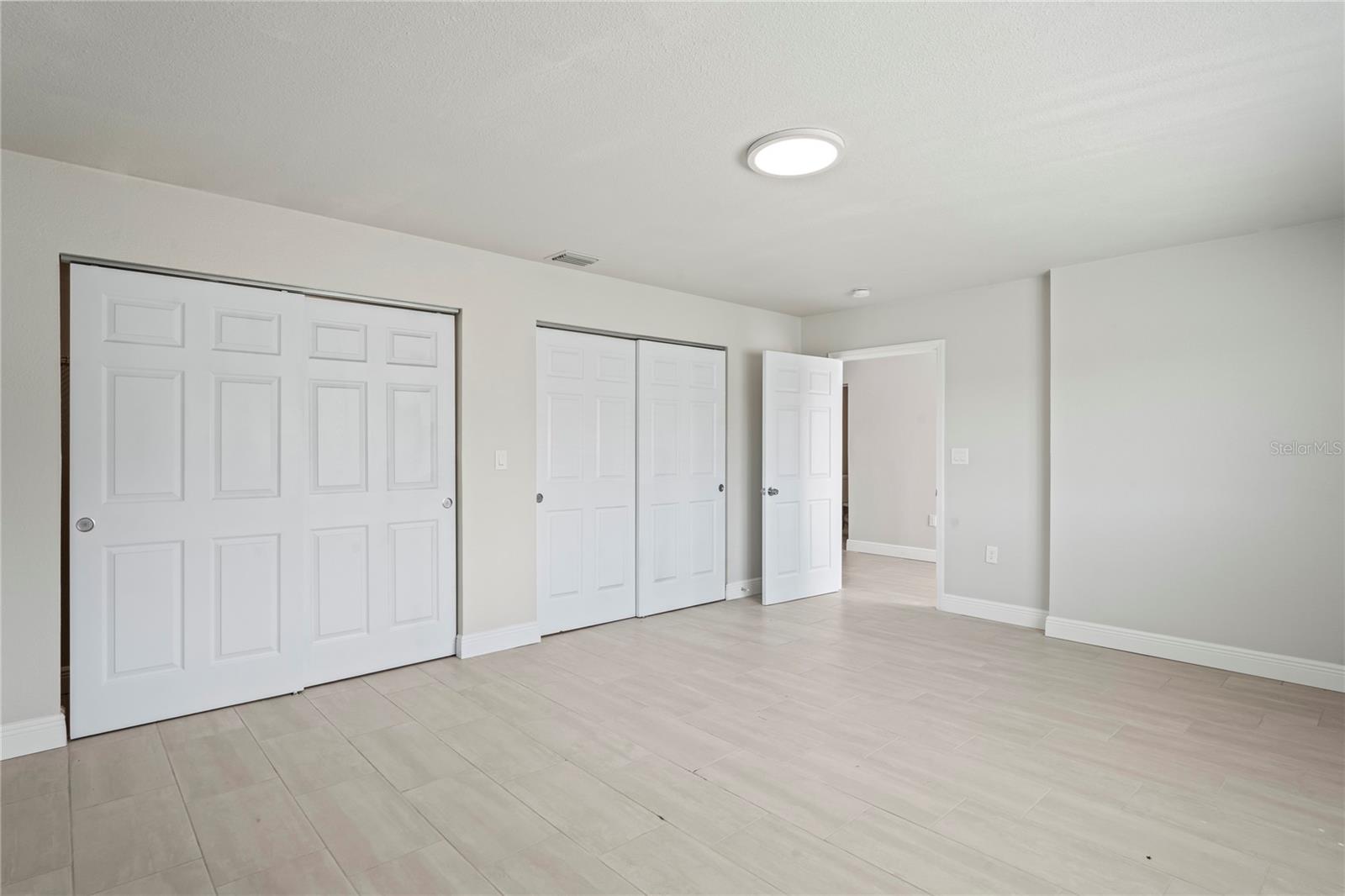 CRYSTAL ISLAND - Residential