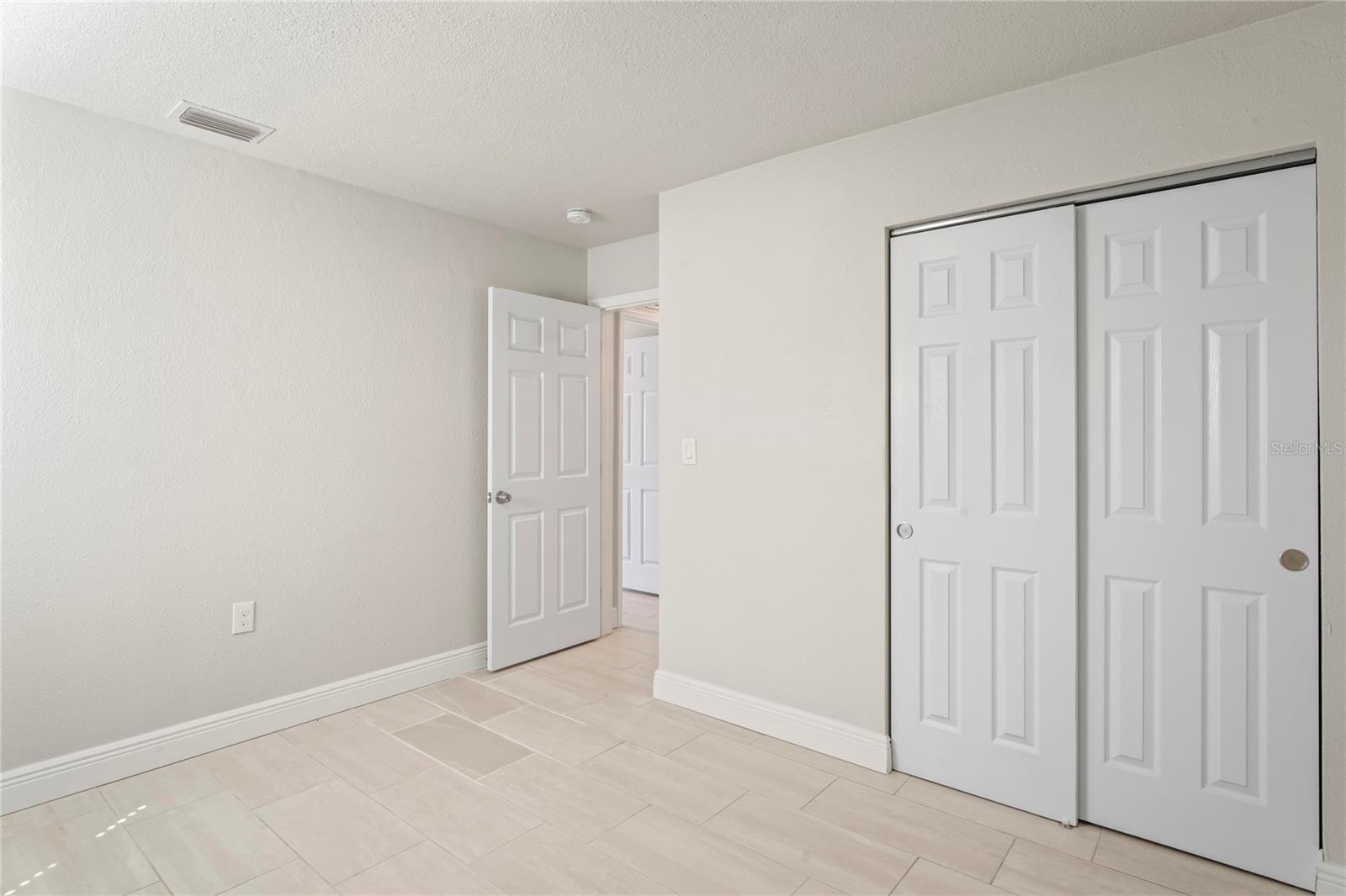 CRYSTAL ISLAND - Residential