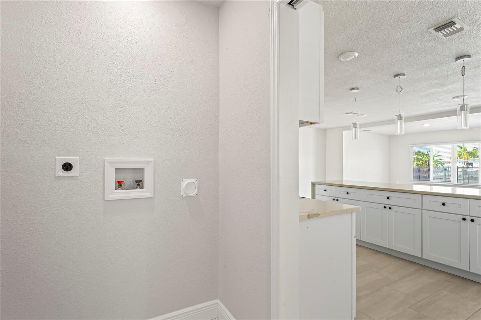 CRYSTAL ISLAND - Residential