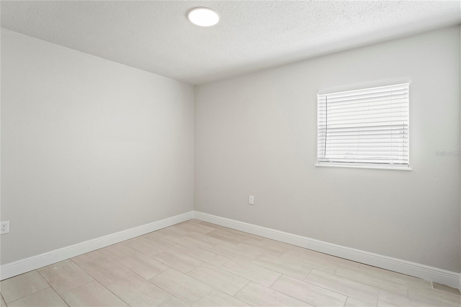 CRYSTAL ISLAND - Residential