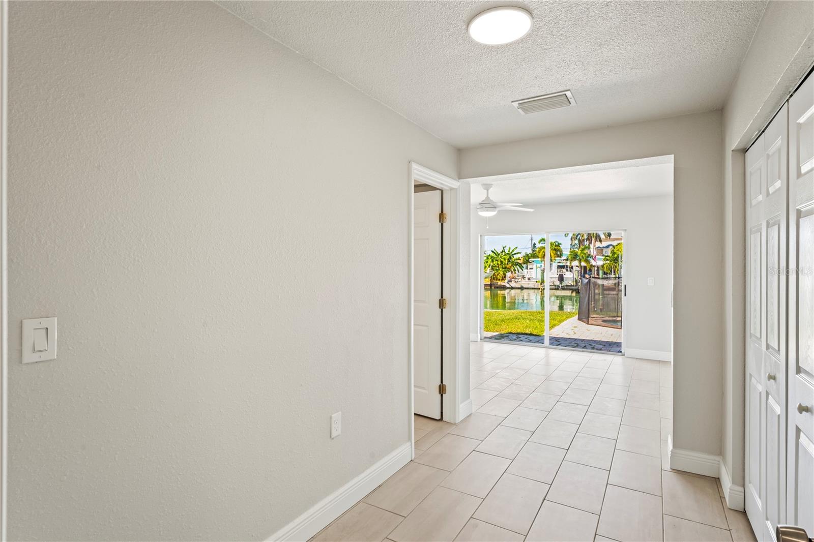 CRYSTAL ISLAND - Residential