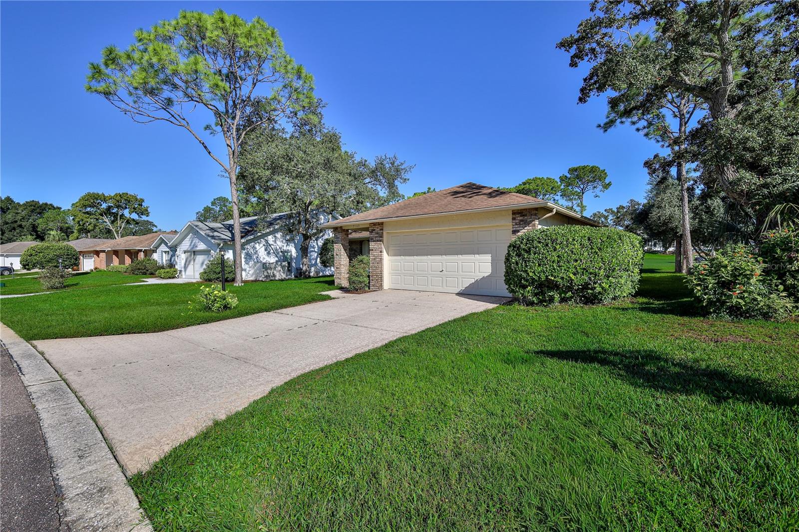 7103 CROWN OAKS DRIVE