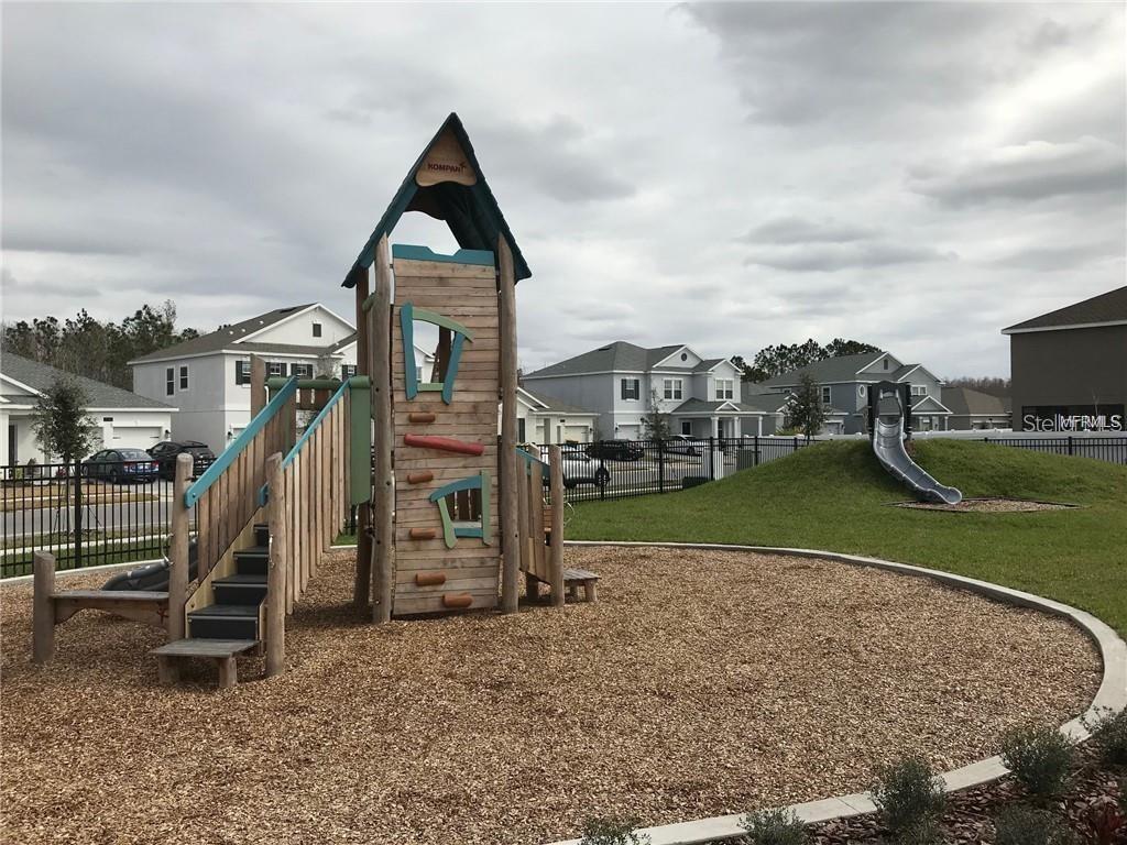 STOREY LAKE - Residential Lease