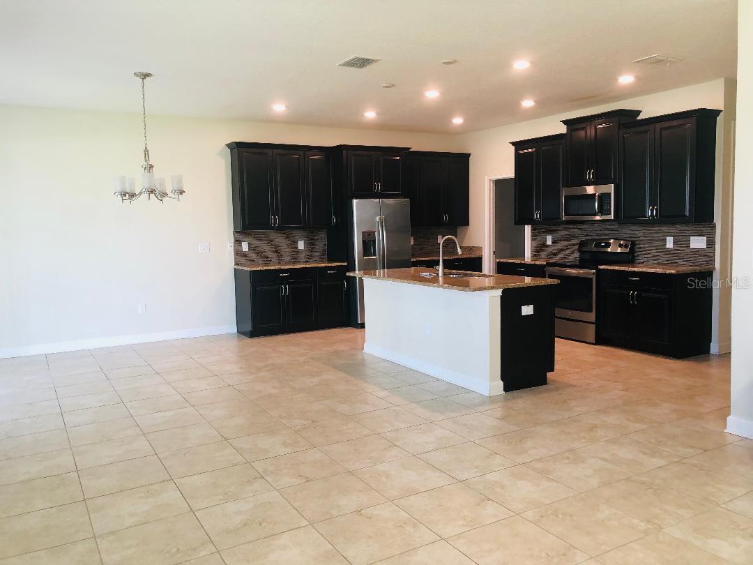 STOREY LAKE - Residential Lease