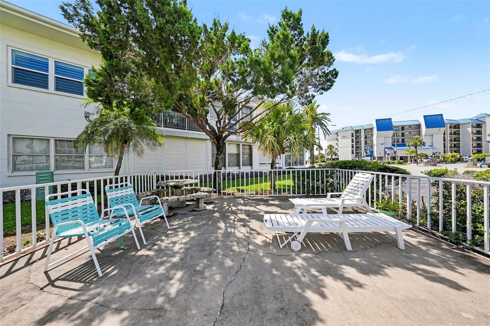 SUNSET PLAZA APTS CONDO - Residential