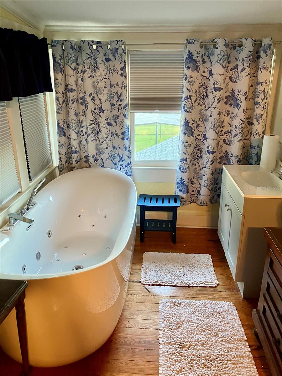 ACREAGE & UNREC - Residential