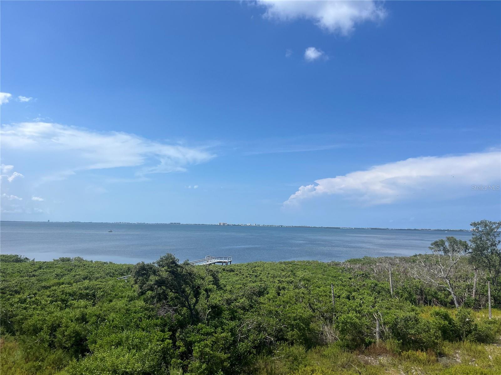 LEGENDS BAY - Residential