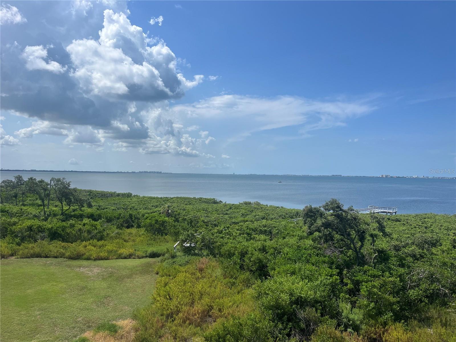 LEGENDS BAY - Residential