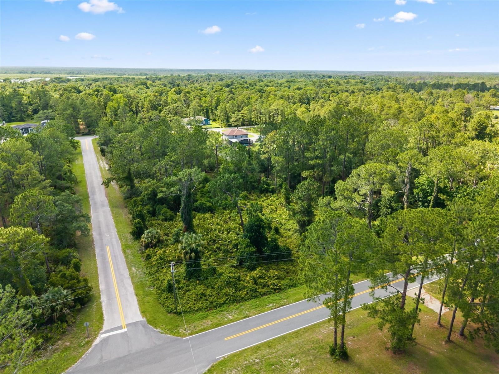 ROYAL TRAILS ROAD