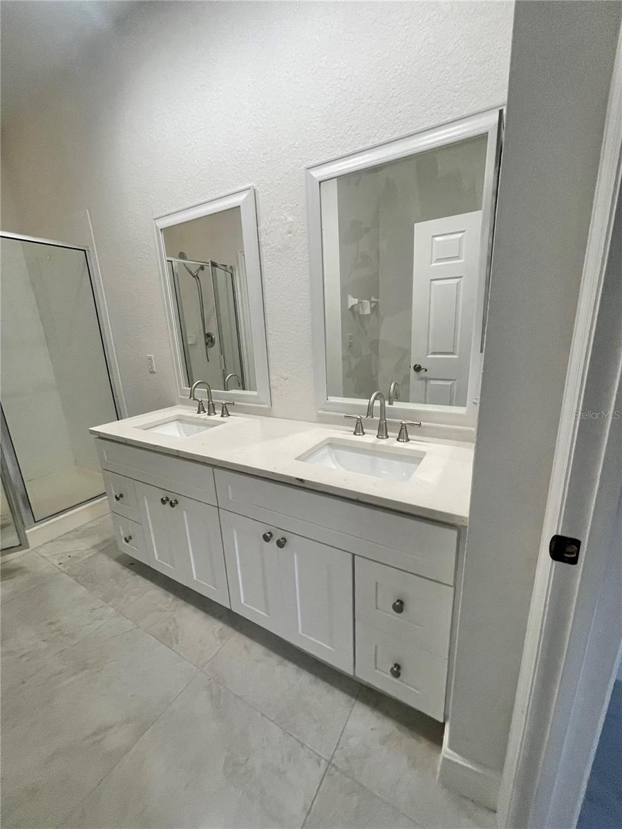 FLORA RIDGE PH 07 CONDO - Residential Lease