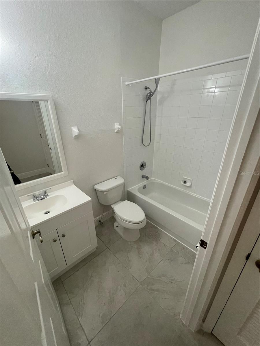 FLORA RIDGE PH 07 CONDO - Residential Lease