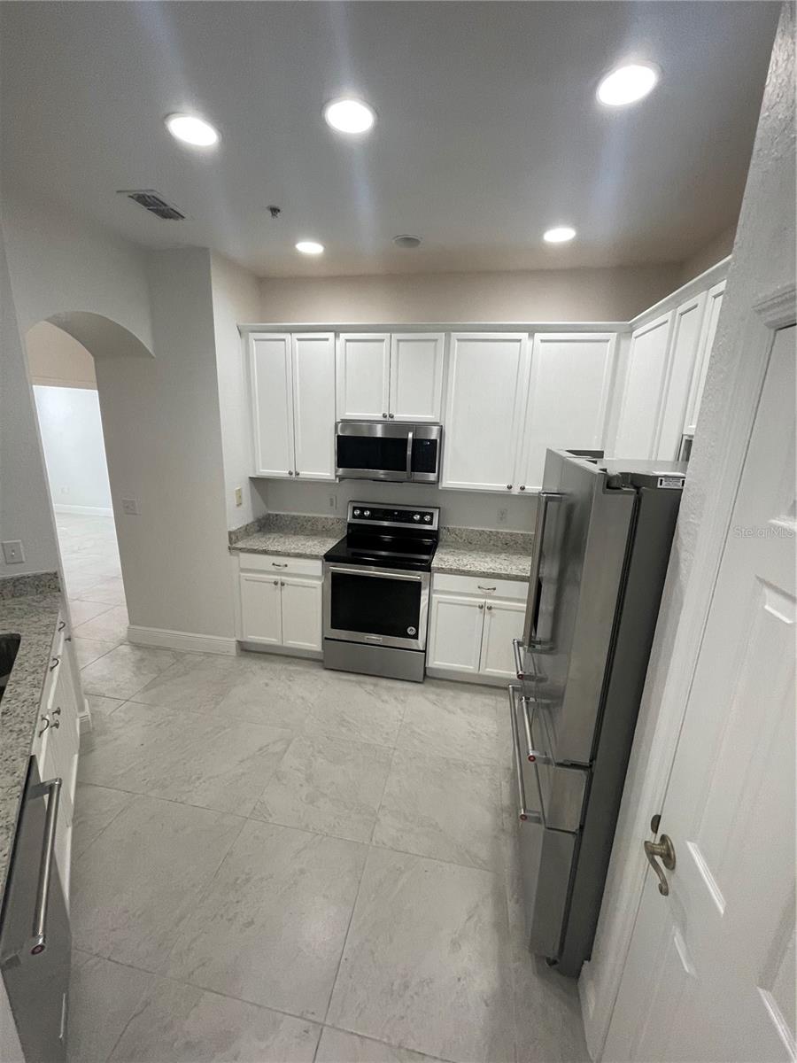 FLORA RIDGE PH 07 CONDO - Residential Lease