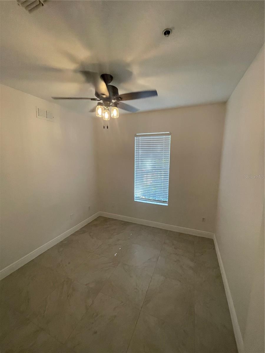 FLORA RIDGE PH 07 CONDO - Residential Lease