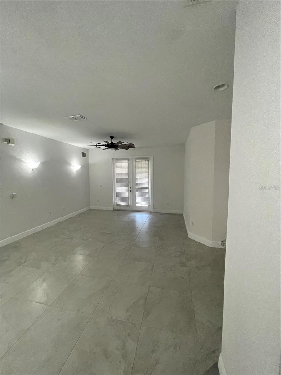 FLORA RIDGE PH 07 CONDO - Residential Lease