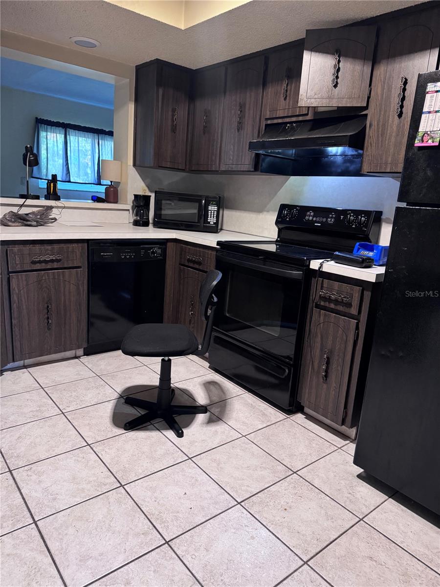 209 LEAFWOOD ROAD