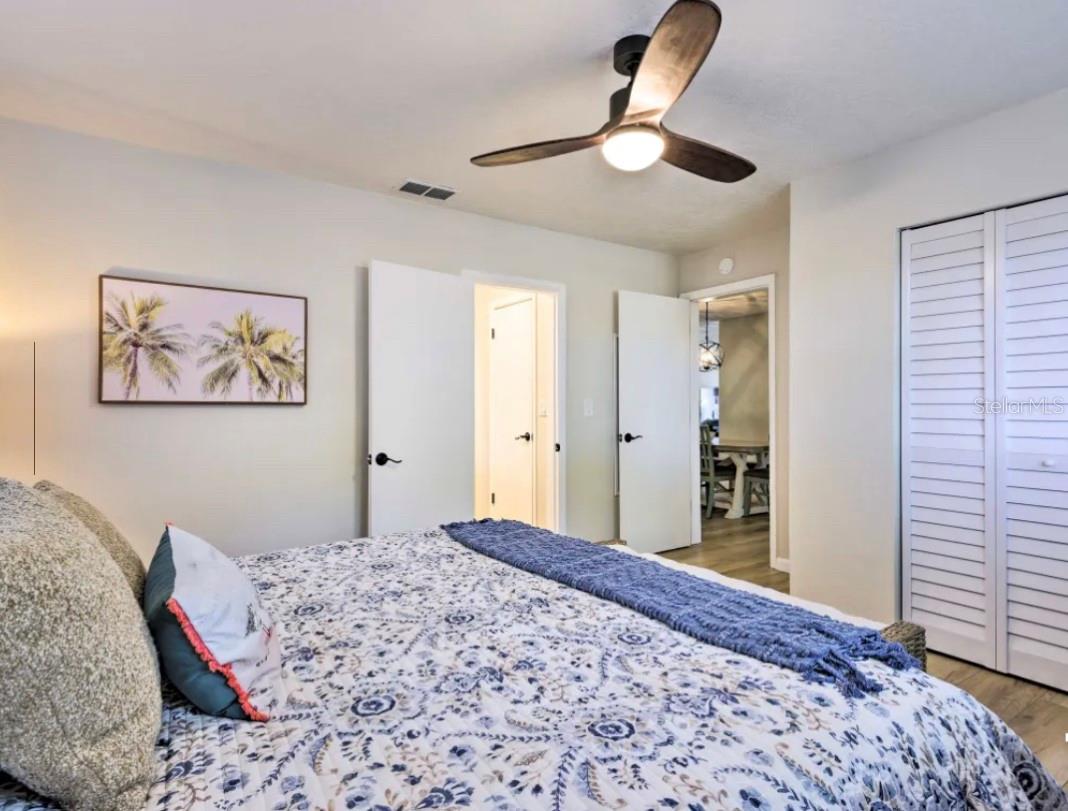 CEDAR MANOR - Residential Lease