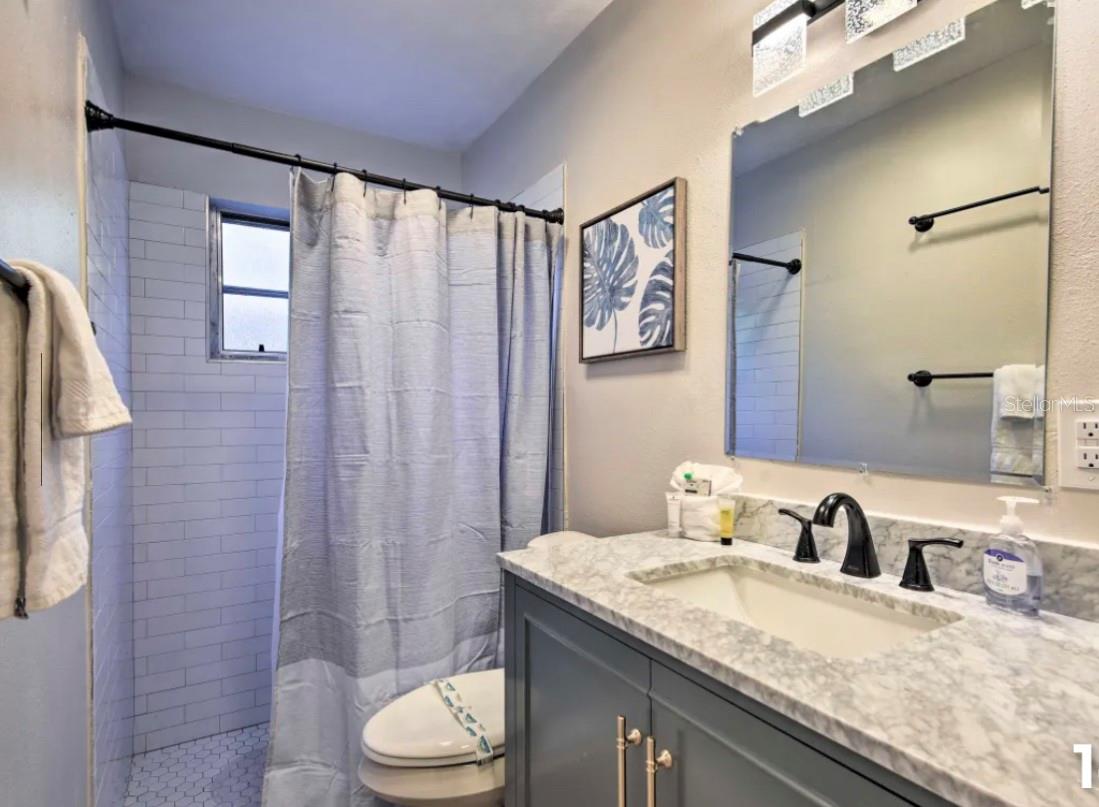 CEDAR MANOR - Residential Lease