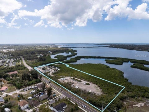 Photo of 6817 Bayshore Road, Palmetto, FL 34221 (MLS # A4692812)
