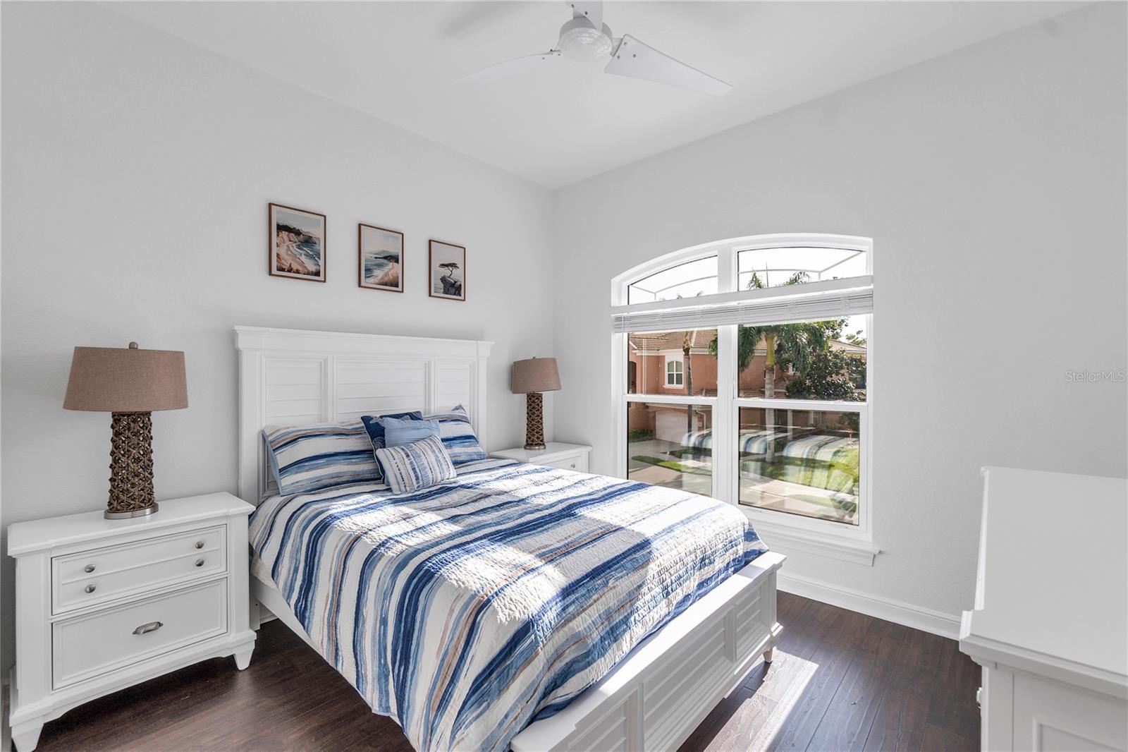 ACADEMY PARK PH II & III - Residential Lease