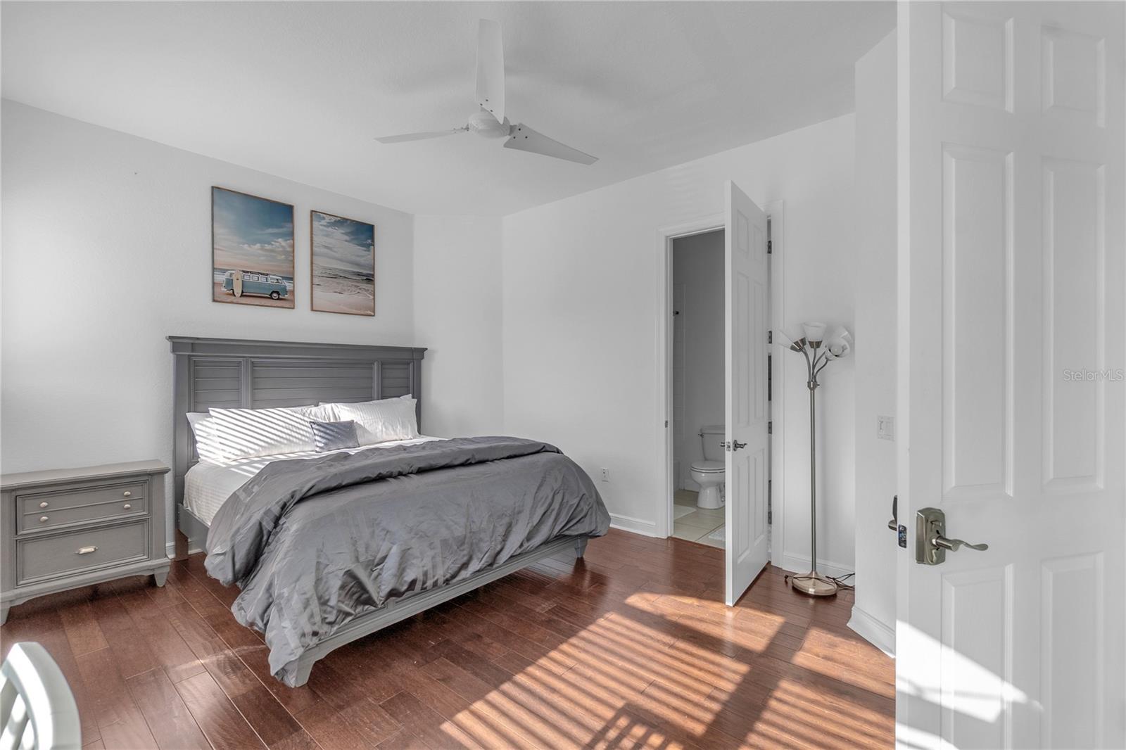 ACADEMY PARK PH II & III - Residential Lease