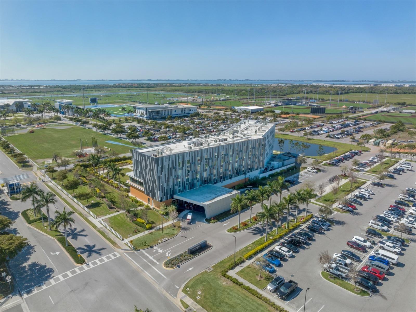 ACADEMY PARK PH II & III - Residential Lease