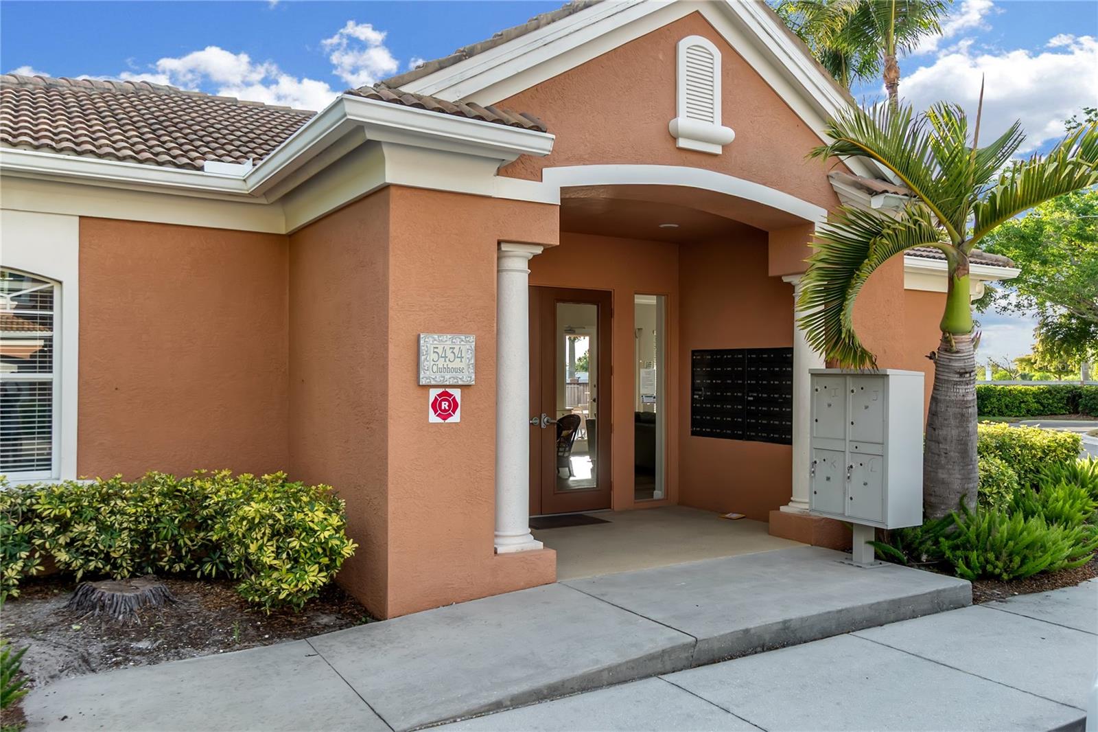 ACADEMY PARK PH II & III - Residential Lease