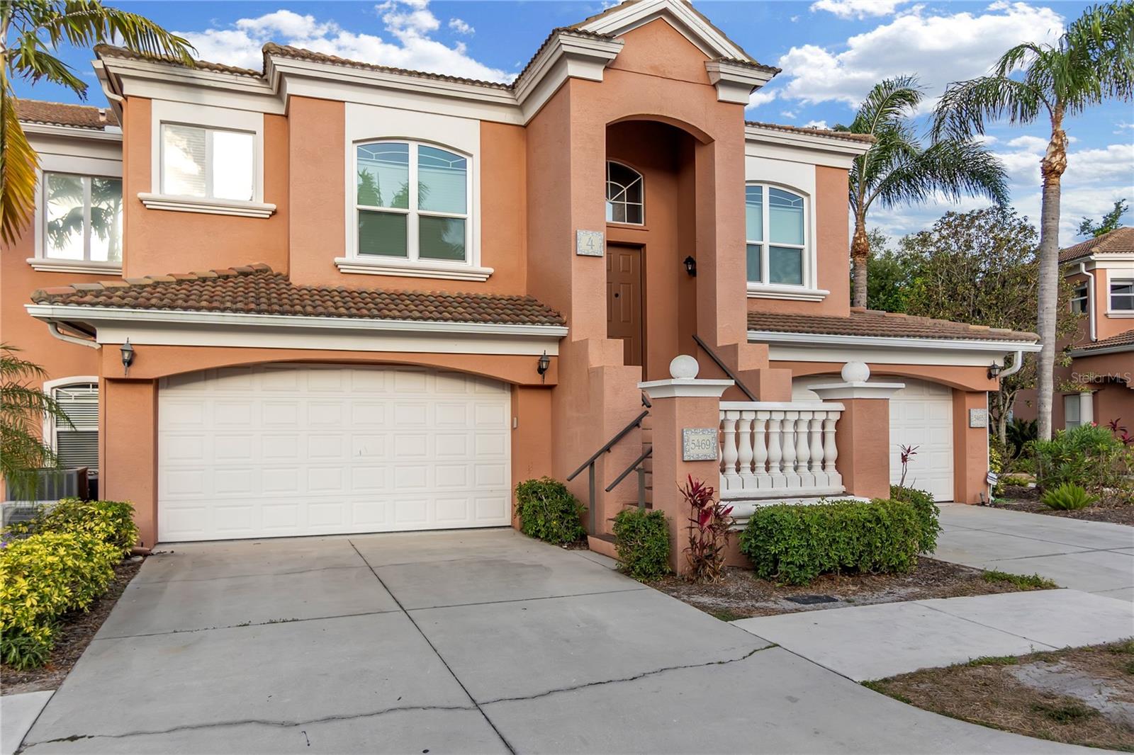 ACADEMY PARK PH II & III - Residential Lease