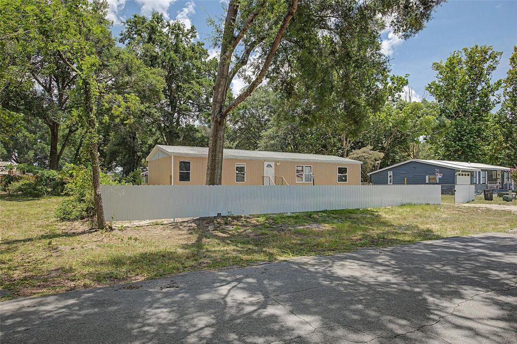 Photo of 6944 SW 85th Place, Ocala, FL 34476 (MLS # OM726833)