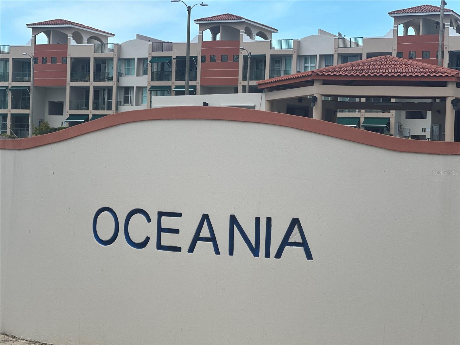 560 OCEAN DRIVE E302