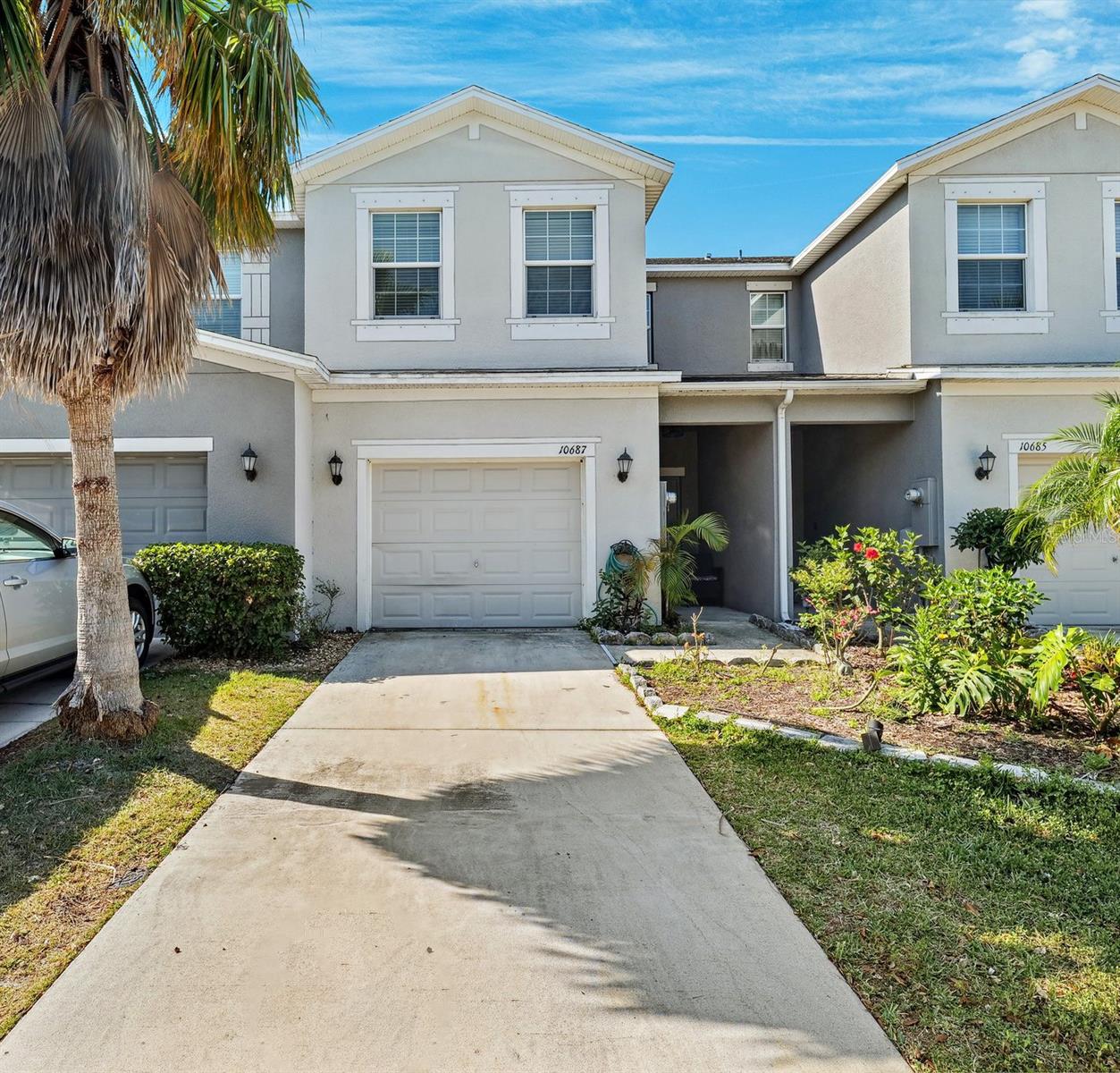 Welcome to Riverview Lakes — Where Comfort Meets Convenience!
Tucked away in a quiet, gated community, this beautifully upgraded townhome offers the perfect balance of peaceful living and prime location. Just moments from popular restaurants, shopping, boating, and easy travel access—this home places you in the heart of it all without sacrificing serenity.
From the moment you step inside, you'll feel right at home. The open-concept main floor features low-maintenance tile flooring and a spacious living area perfect for entertaining or relaxing. The kitchen is both functional and stylish, complete with rich wood cabinetry, a generous walk-in pantry, and a large island with bar seating—ideal for casual meals or social gatherings. A convenient powder room on the main level adds to the thoughtful layout.
Upstairs, a versatile loft offers the perfect flex space for a home office, reading nook, or play area. The private primary suite is separated from the guest bedrooms and features a large walk-in closet and spa-inspired en suite bath with a double vanity and walk-in shower. You’ll also appreciate the upstairs laundry room—no more hauling clothes up and down stairs!
Step outside to your screened lanai—perfect for morning coffee or weekend grilling. There’s enough space for outdoor dining and relaxing, with the added bonus of no rear neighbors.
Riverview Lakes also offers a community dock for fishing or sunset viewing and multiple dog stations for your four-legged family members.
Don’t miss this chance to enjoy low-maintenance townhome living in one of Riverview’s most convenient locations!