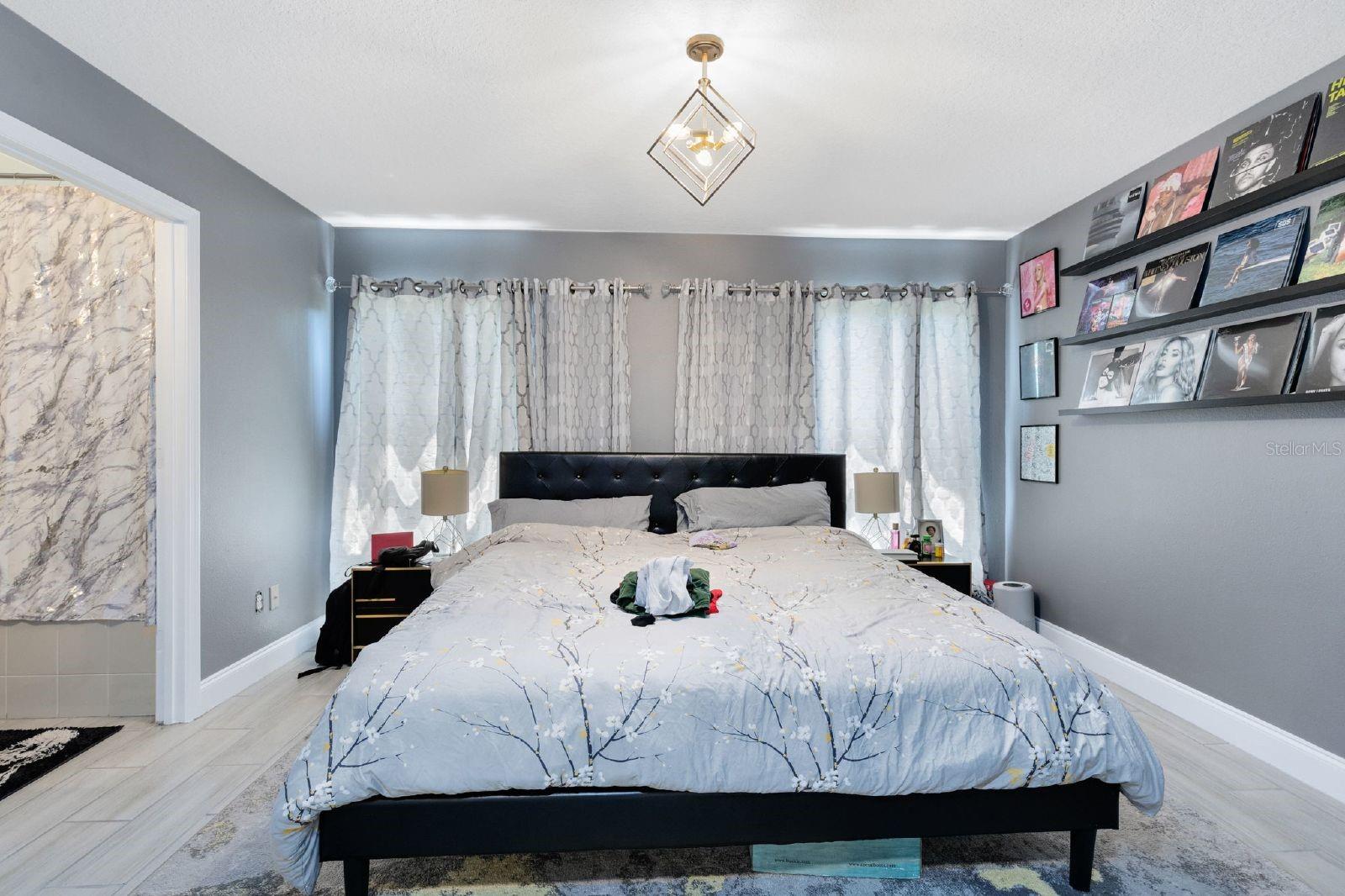 CLUBSIDE POINTE - Residential