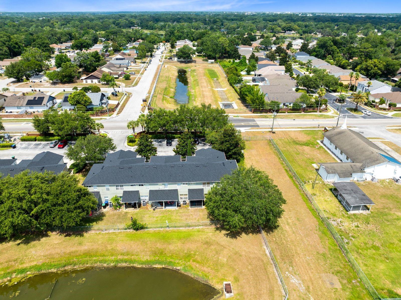 CLUBSIDE POINTE - Residential